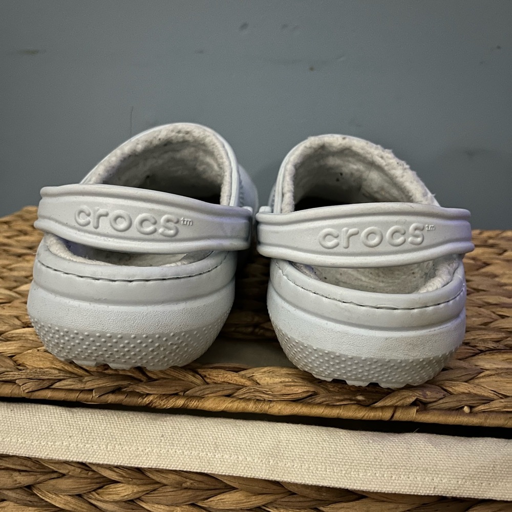 Blue fleece lined crocs size 8 - Picture 4 of 6